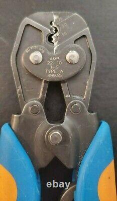 AMP 49935 / 22-10 Type-W / 1-9 / Crimp Hand Tool Assembly / TE Connectivity