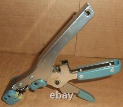 AMP Inc. VS-3 Wire Crimping Splicing Hand Tool 230971-1 withBox of Connectors
