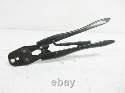 Amp 220197-1 -a Hand Crimp Tool With Locator Tri-axial Plug & Bulk Head