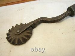 Antique Blacksmith Hand Forged Ornate Iron Wheel Pie Crimper Dough Kitchen Tool
