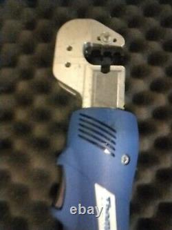 Thomas & Betts Bat 22-6 Hand Crimp Tool with 2 BATTERIES & CHARGER Rarely Used